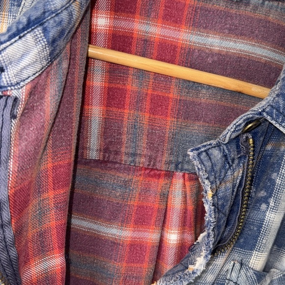 Free People Shacket Deconstructed Shirt Jacket medium distressed plaid flannel - Picture 4 of 8
